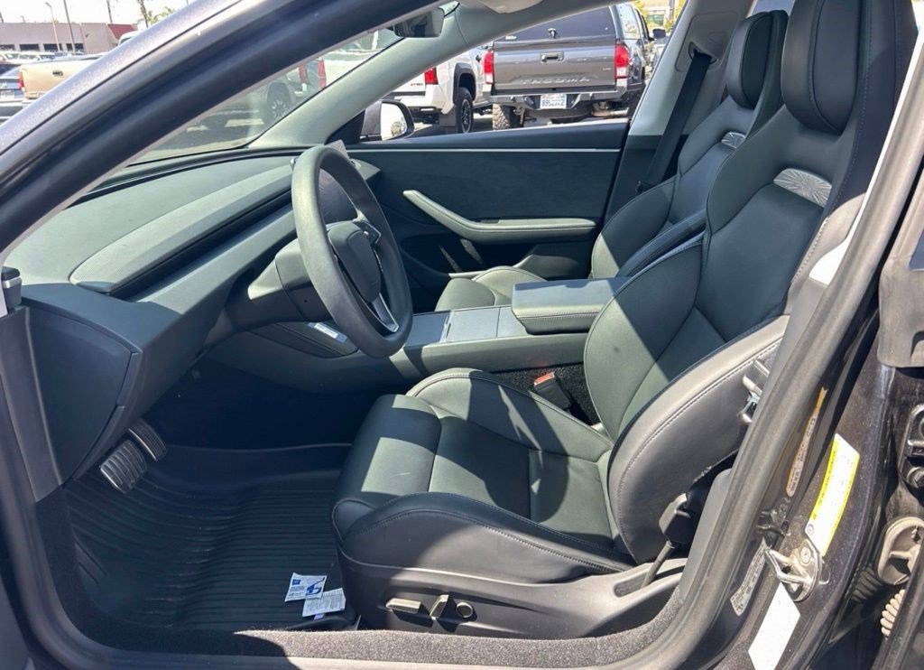 Used 2024 Tesla Model 3 Performance AWD/4WD image 4