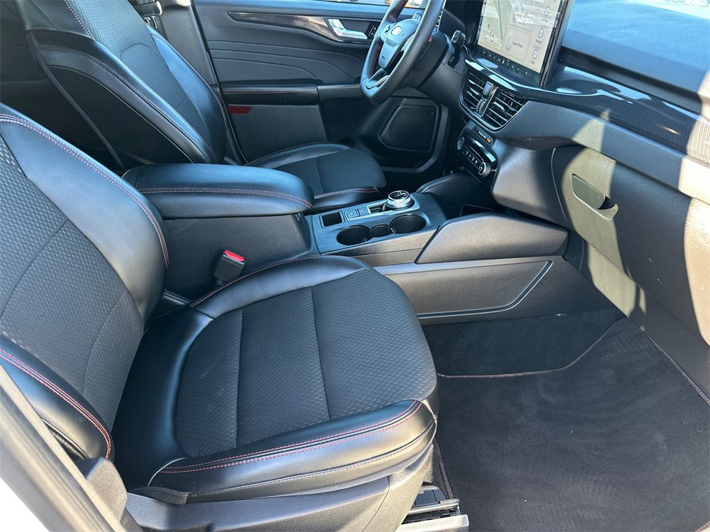 Certified 2023 Ford Escape ST-Line w/ Tech Pack #1 image 13