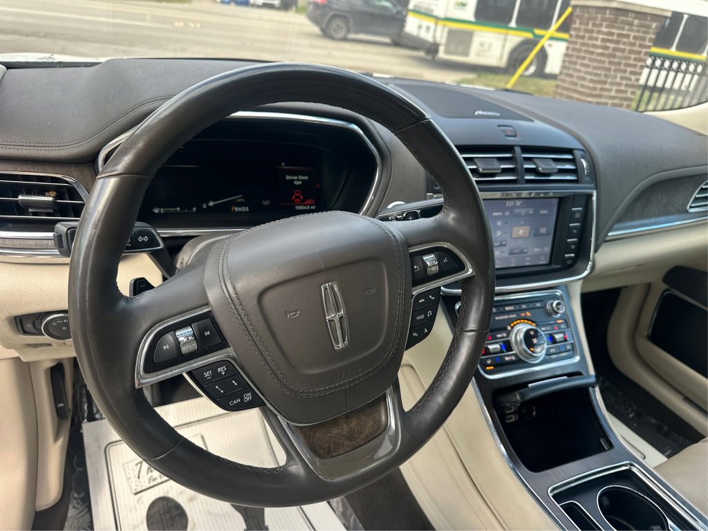 Used 2020 Lincoln Continental Reserve image 31