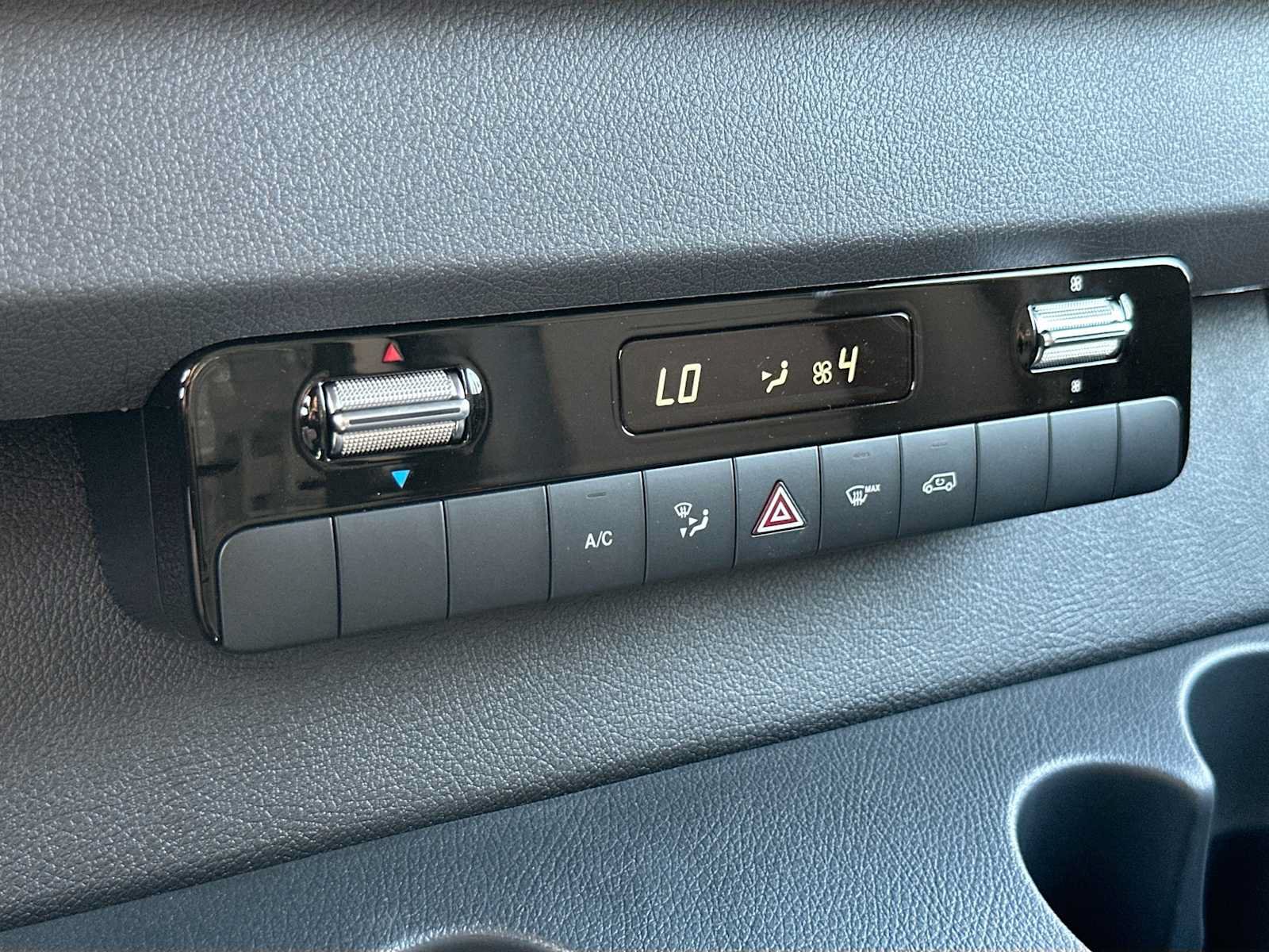 Used 2025 Mercedes-Benz Sprinter 2500 image 15