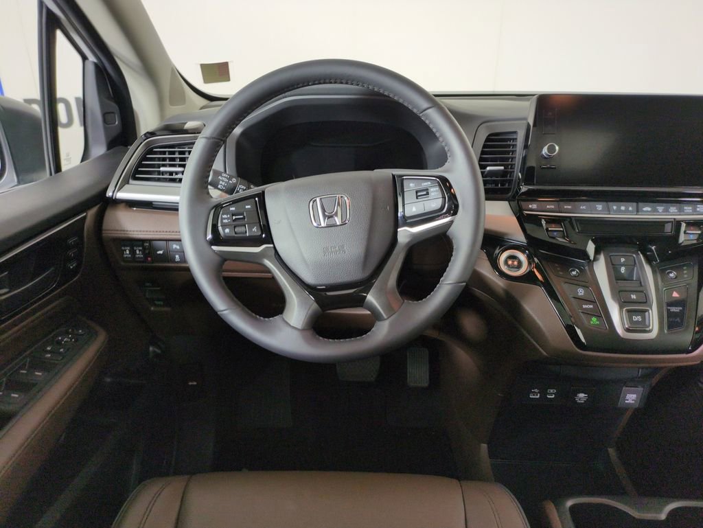 Used 2026 Honda Odyssey Touring image 13