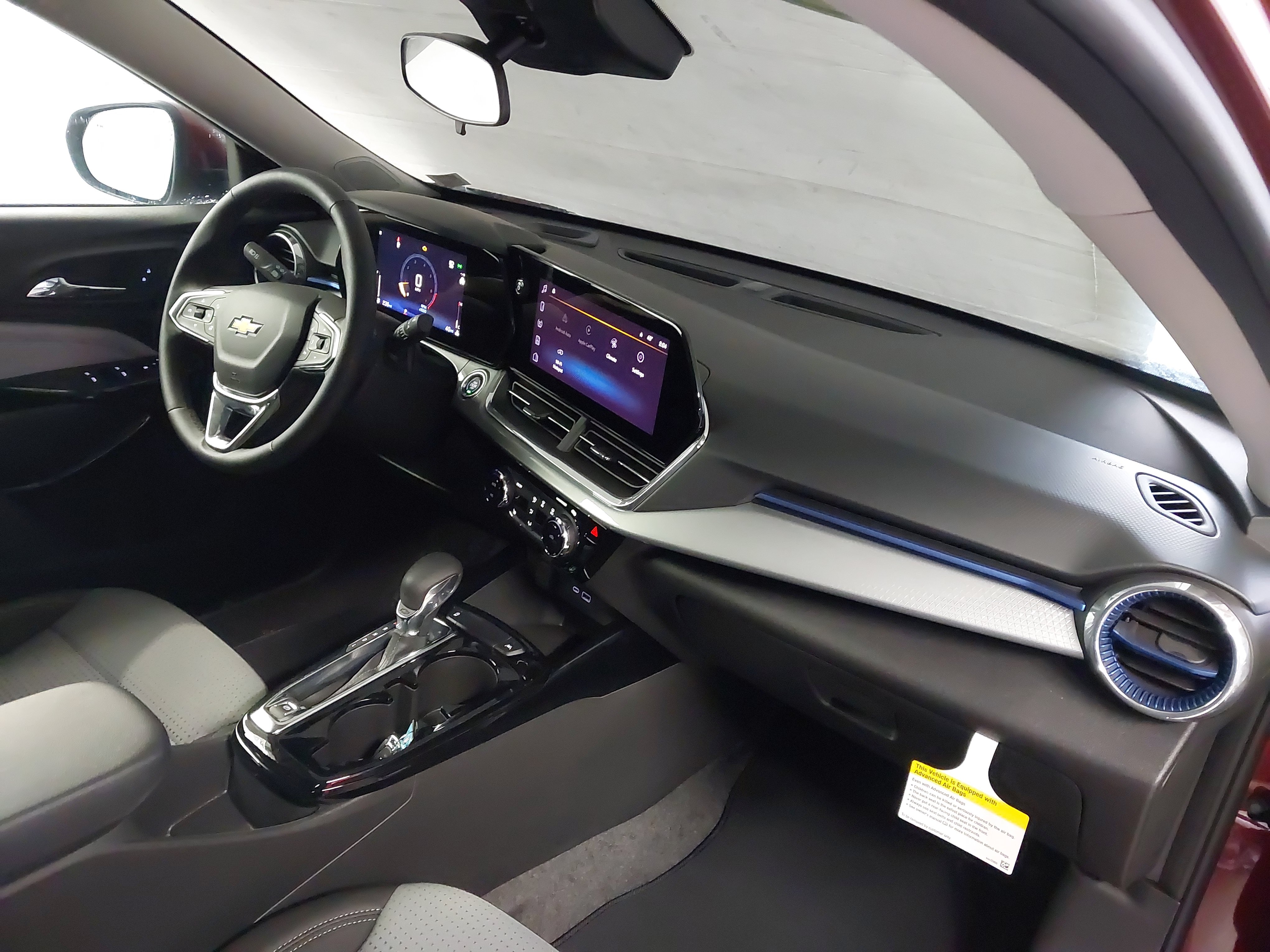 Used 2025 Chevrolet Trax LT w/ Driver Confidence Package FWD image 29