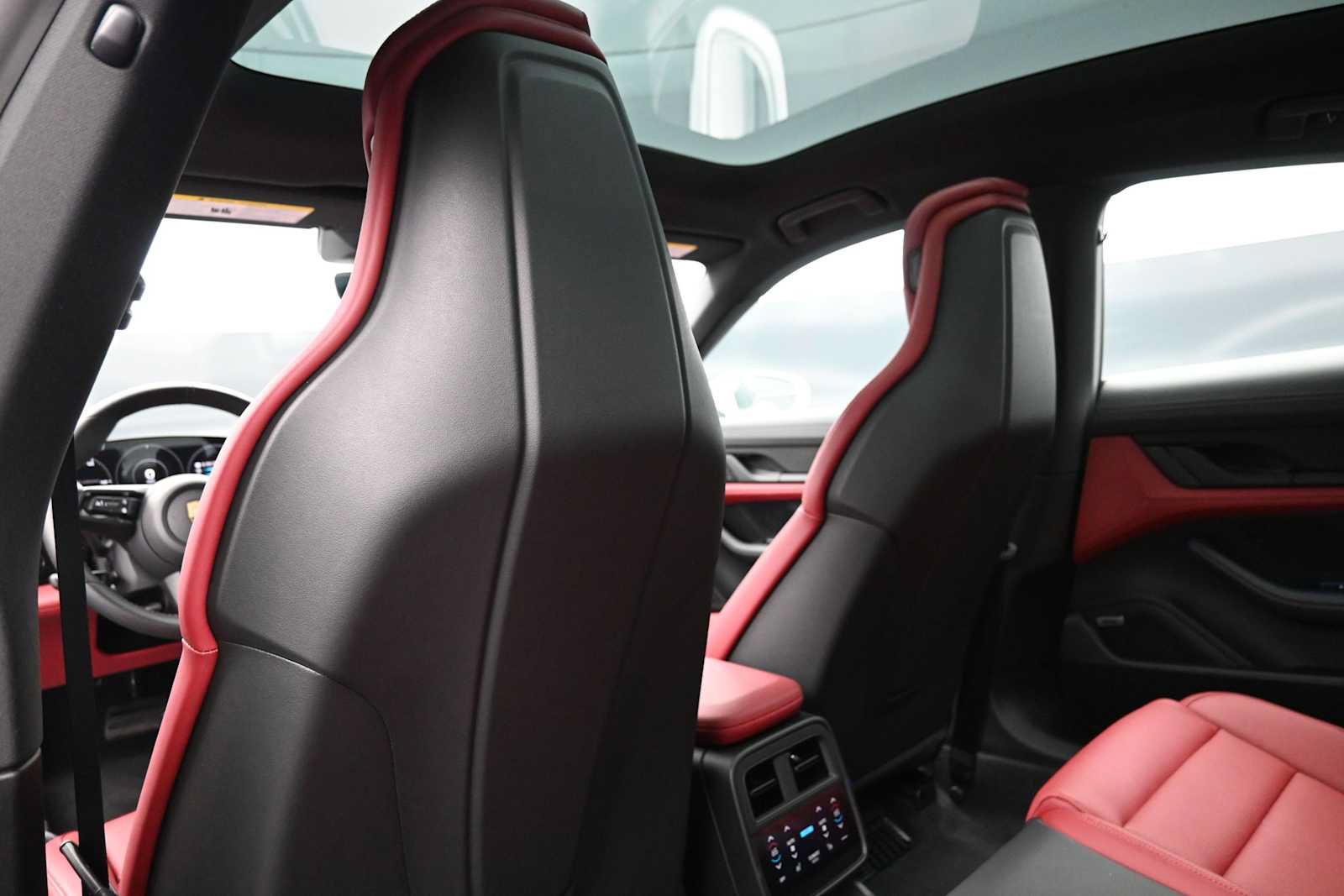 Used 2024 Porsche Taycan 4S AWD/4WD image 20