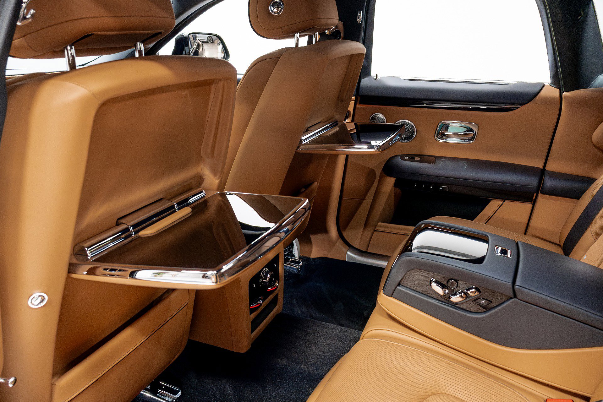 Used 2022 Rolls-Royce Ghost AWD/4WD image 41