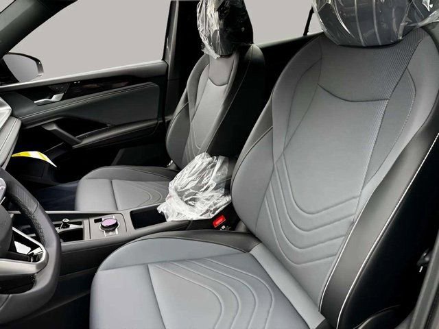 New 2026 Volkswagen Tiguan SE R-Line image 16