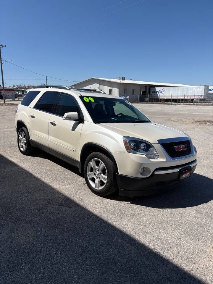 Used 2009 GMC Acadia SLT w/ Technology Package AWD/4WD image 2