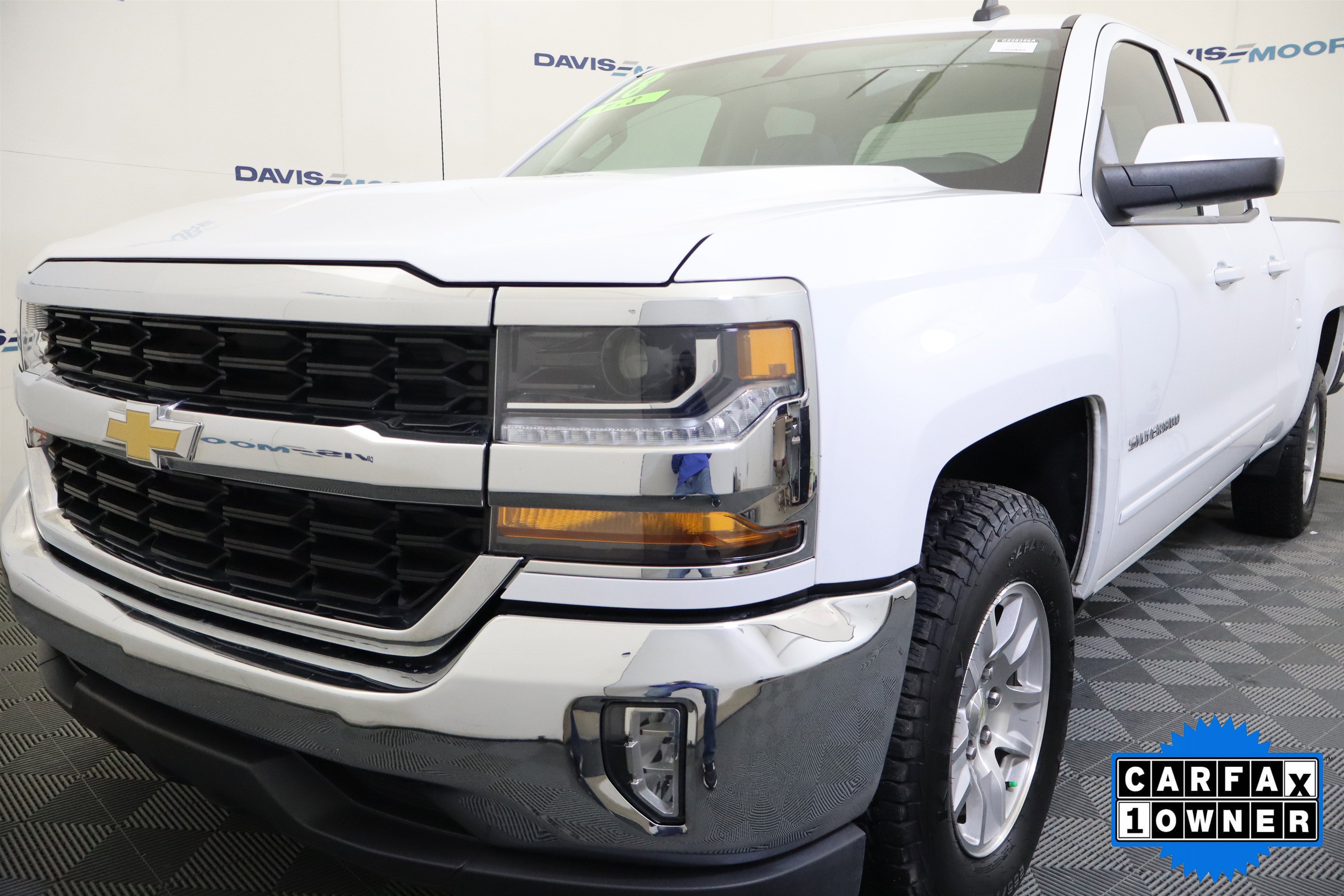 Used 2018 Chevrolet Silverado 1500 LT w/ All Star Edition image 11