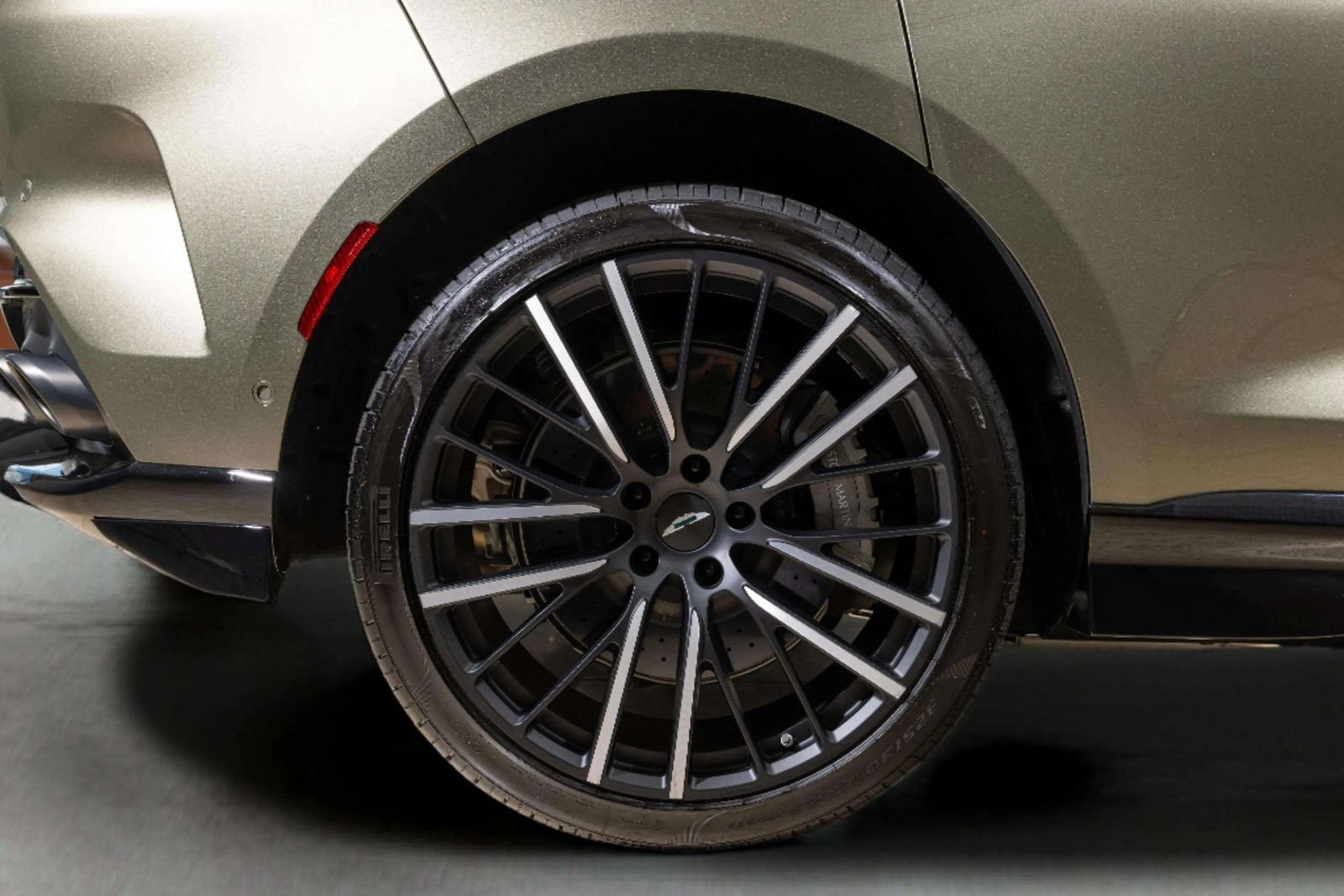 New 2026 Aston Martin DBX 707 AWD/4WD image 42