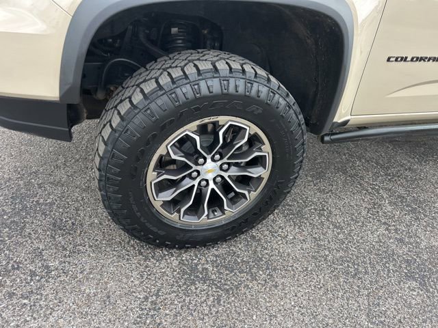 Used 2022 Chevrolet Colorado ZR2 image 10