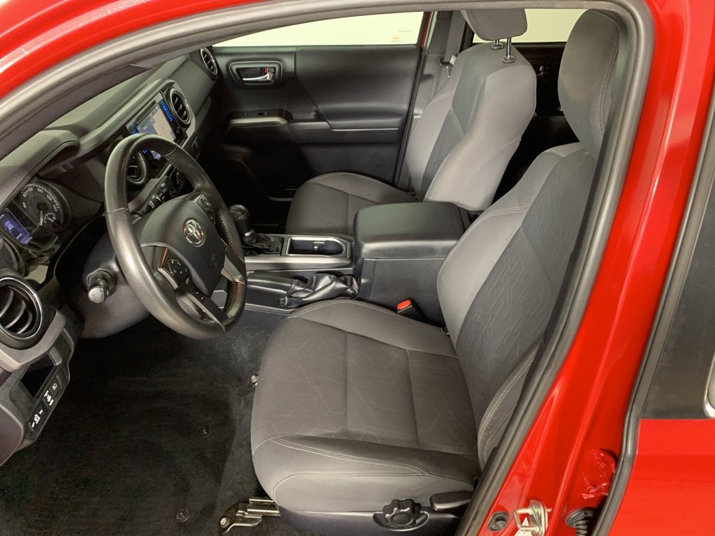 Used 2019 Toyota Tacoma TRD Sport image 28