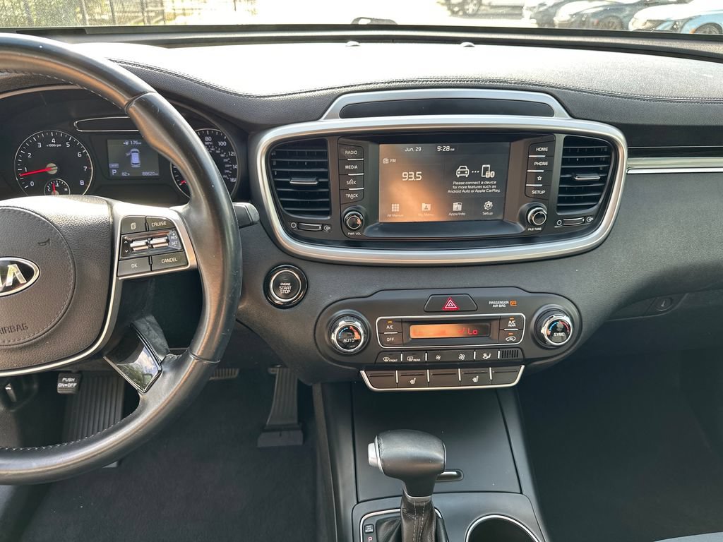 Used 2020 Kia Sorento S AWD/4WD image 23