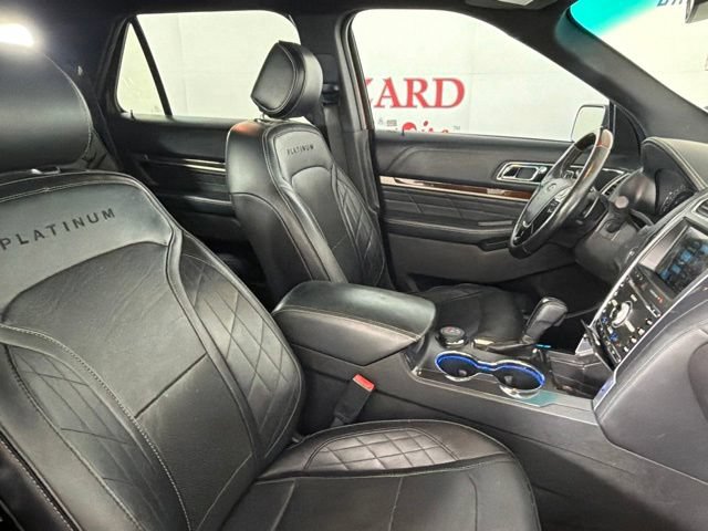 Used 2017 Ford Explorer Platinum AWD/4WD image 16