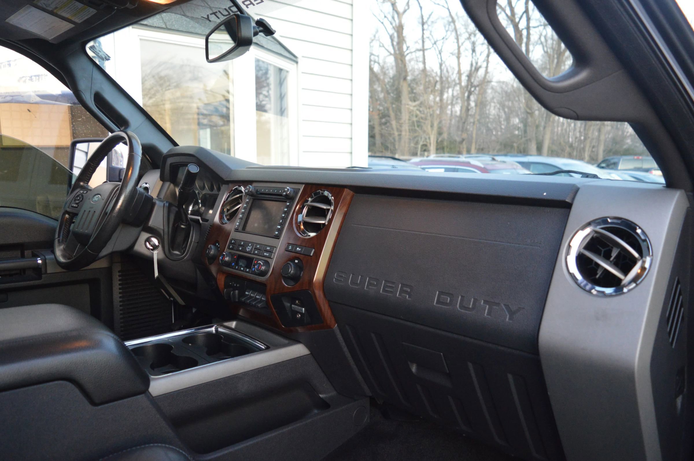 Used 2011 Ford F350 Lariat w/ Lariat Interior Pkg image 27