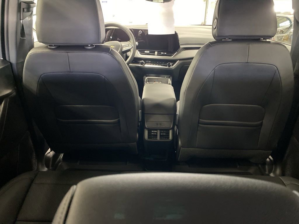 New 2026 Chevrolet Equinox LT w/ Convenience Package II AWD/4WD image 19