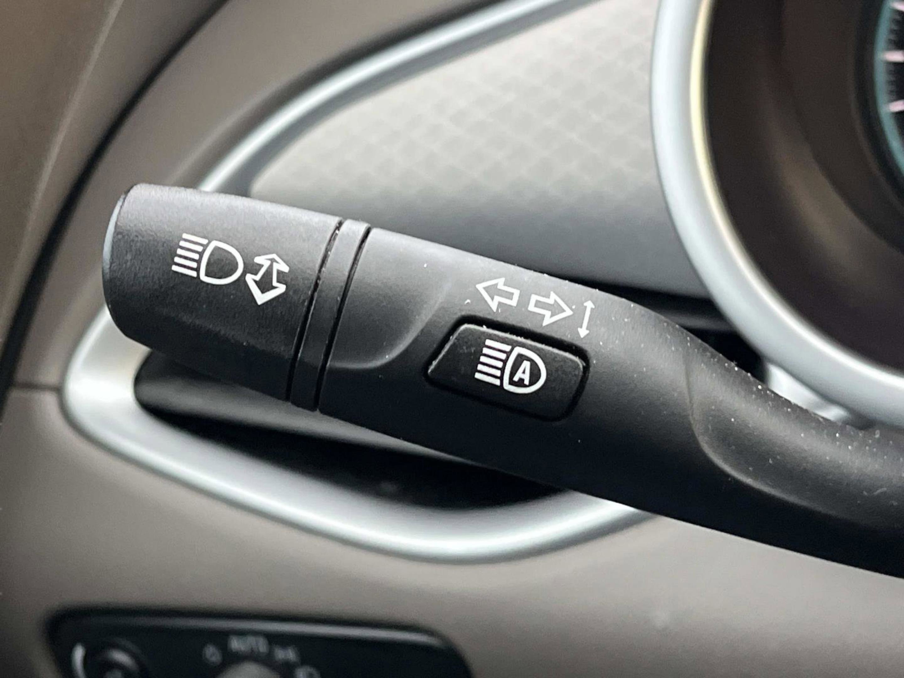 Used 2024 Chevrolet Malibu LT image 37