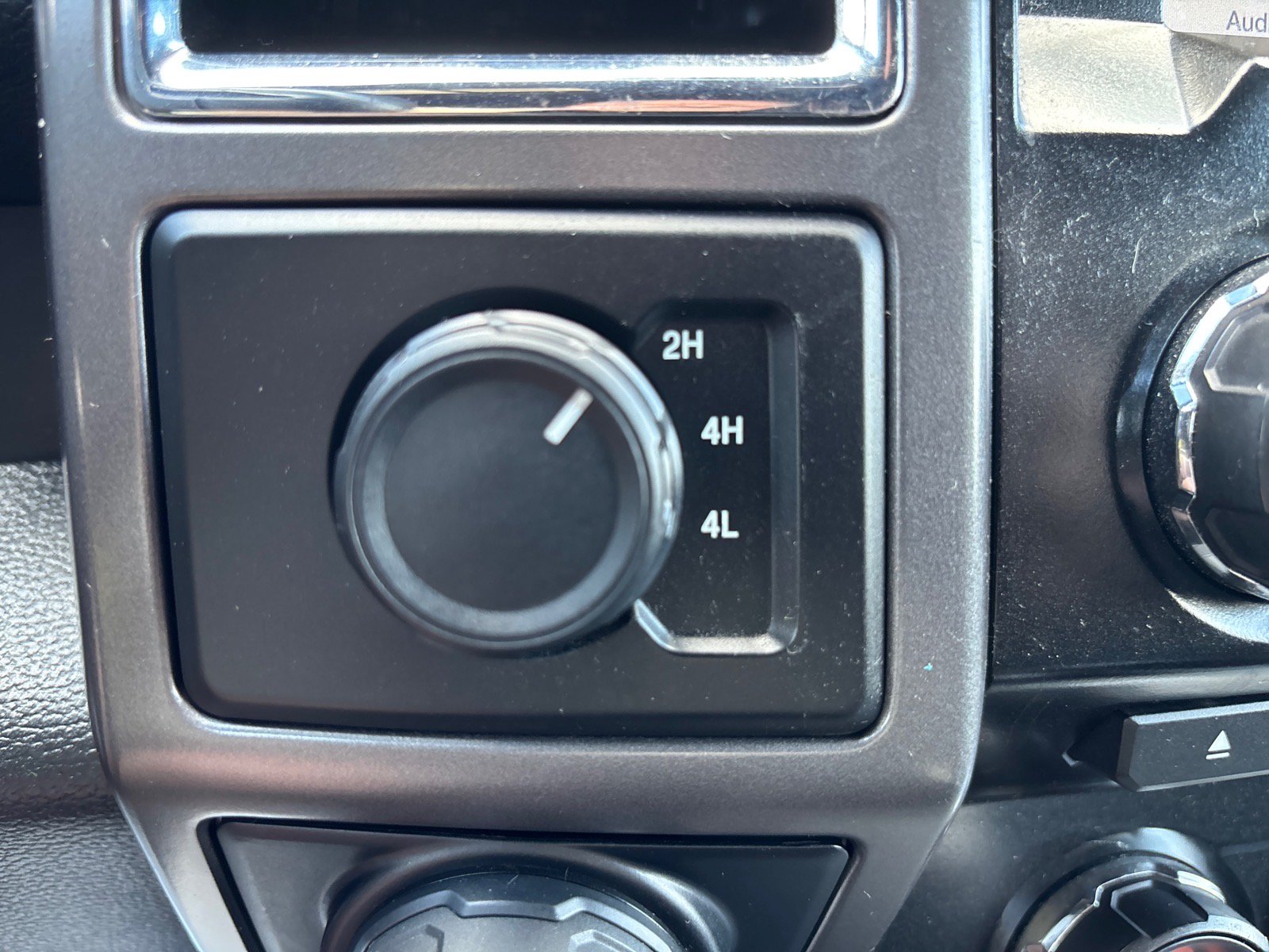 Used 2016 Ford F150 XLT w/ Equipment Group 302A Luxury AWD/4WD image 35