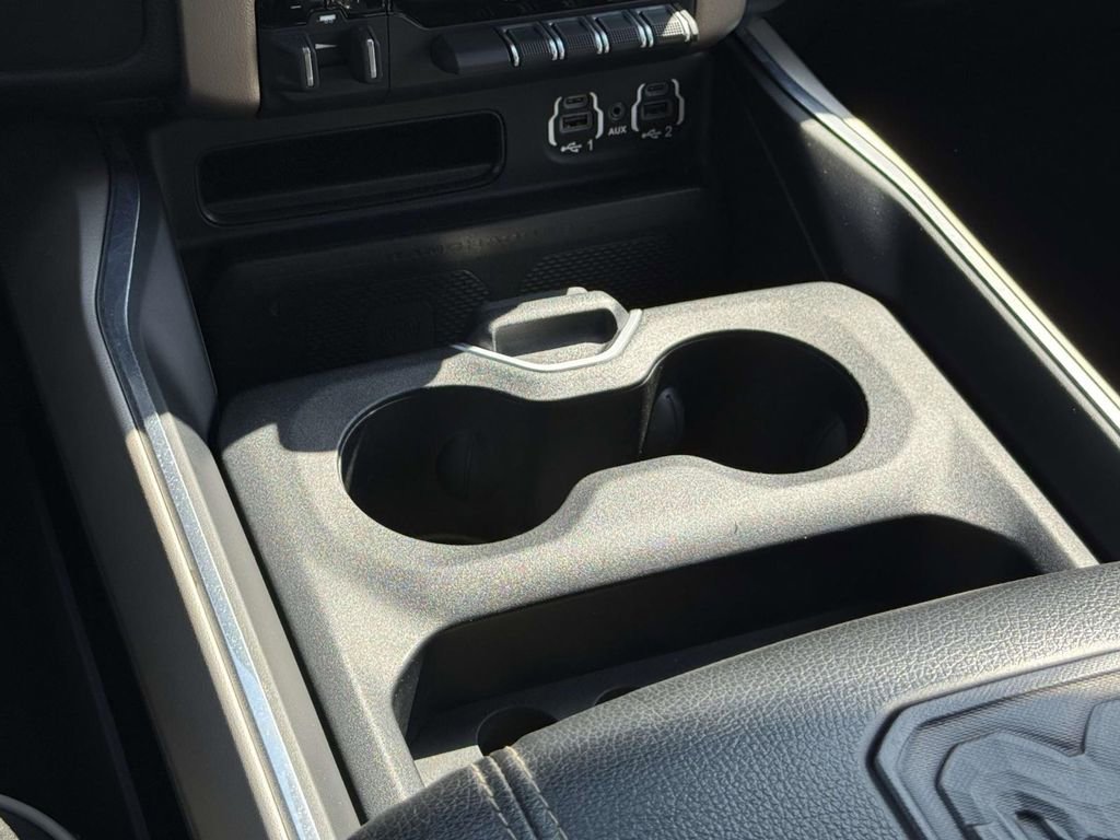 Used 2022 RAM 2500 Laramie AWD/4WD image 19