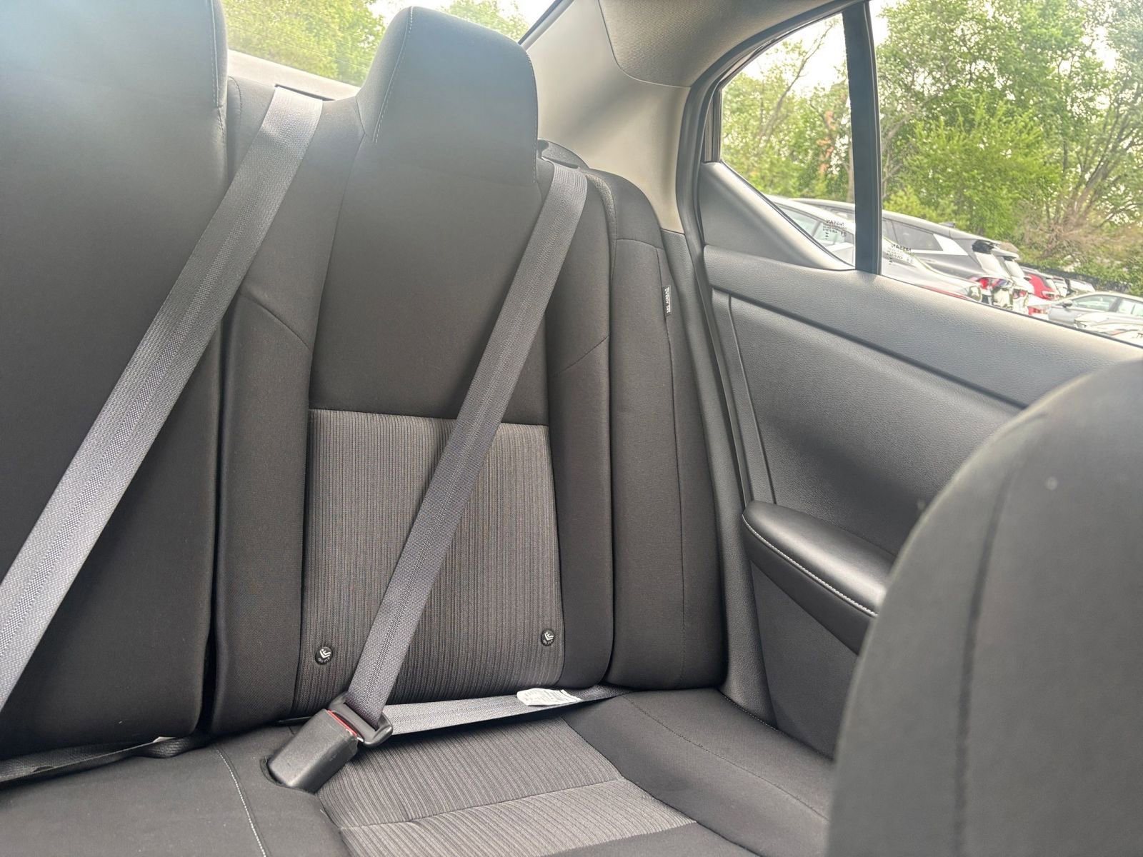 Used 2025 Nissan Sentra SV FWD image 35