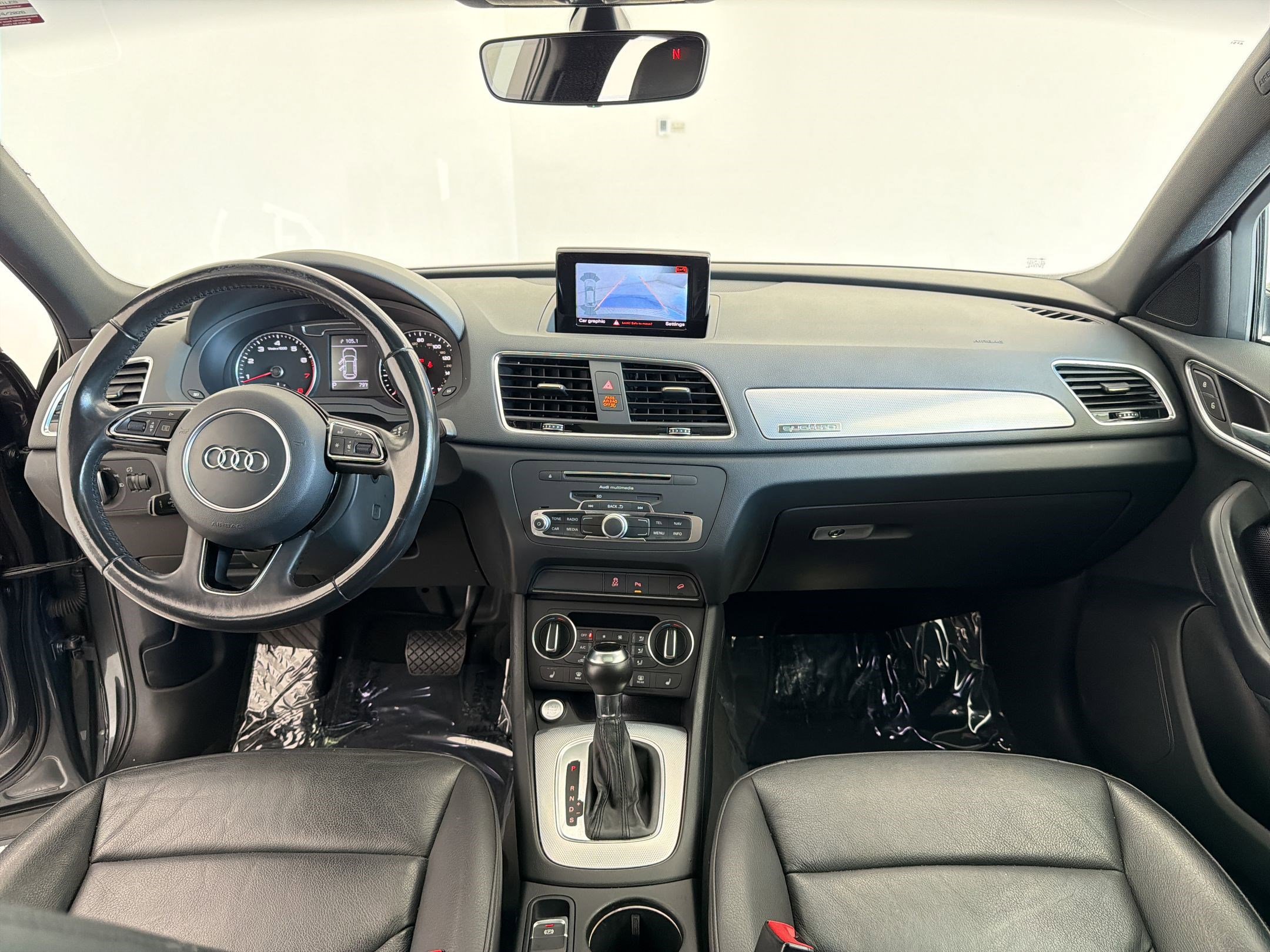 Used 2018 Audi Q3 2.0T Premium w/ Convenience Package AWD/4WD image 17
