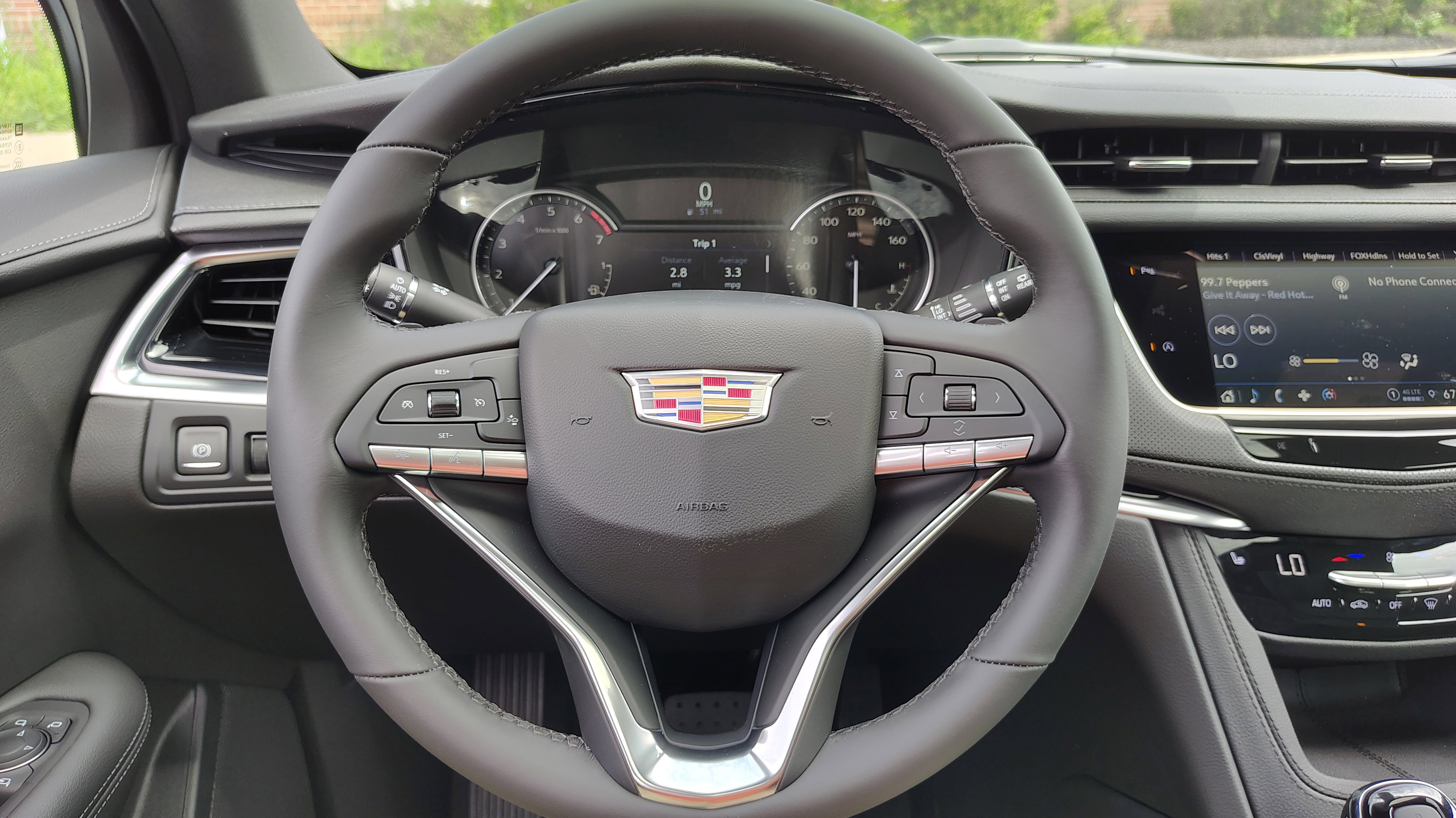 New 2025 Cadillac XT6 Luxury image 18