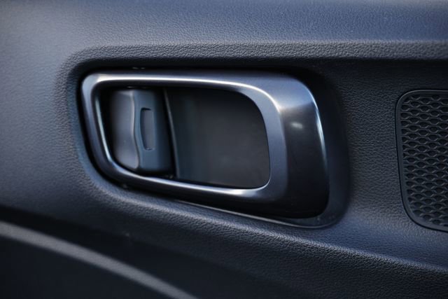 Used 2024 Hyundai Venue Limited image 15