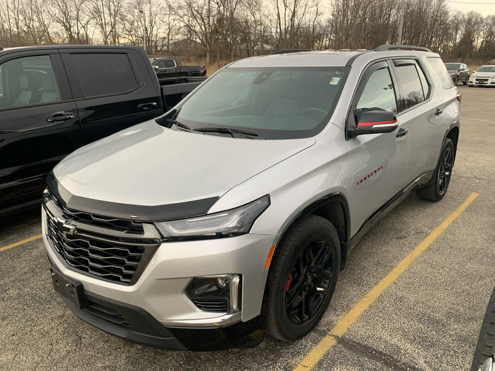 Used 2022 Chevrolet Traverse Premier w/ Redline Edition image 1