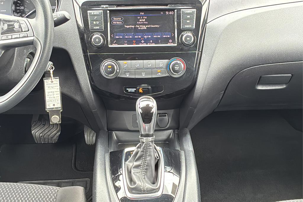 Used 2022 Nissan Rogue Sport S image 19