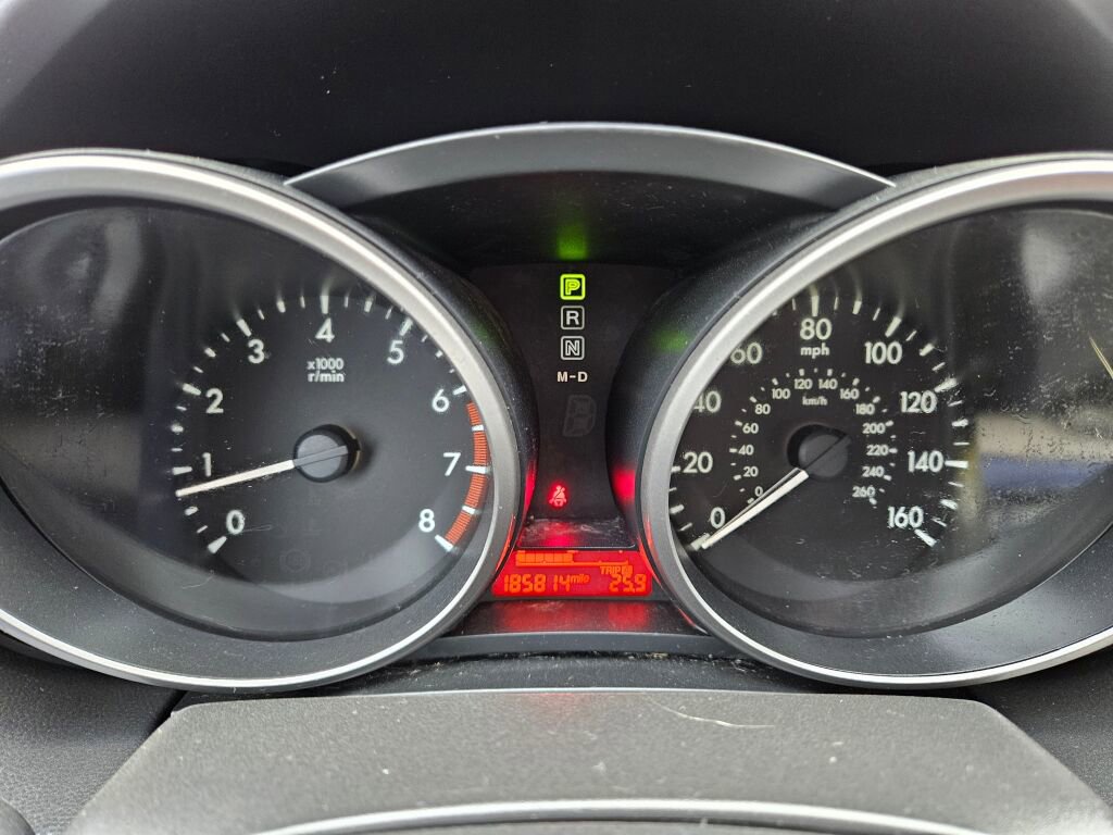 Used 2012 MAZDA MAZDA5 Touring w/ Moonroof & Audio Pkg image 18