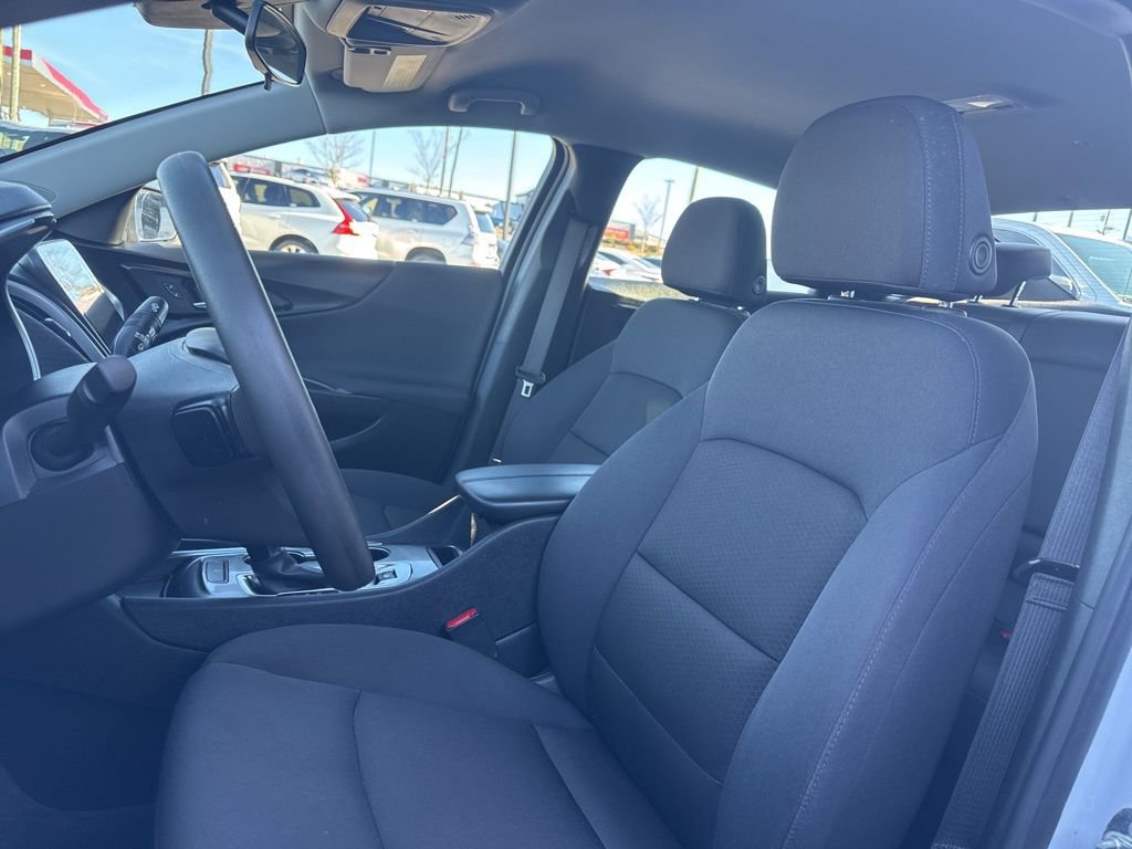 Used 2023 Chevrolet Malibu LT image 15