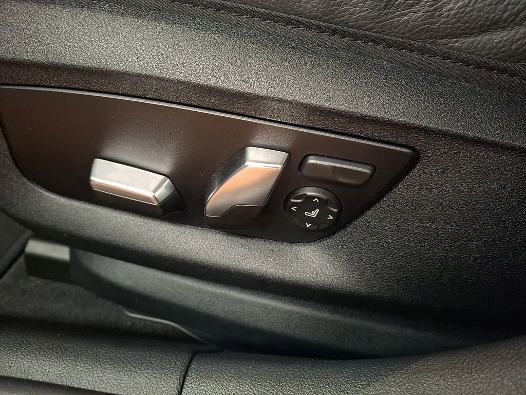 Certified 2023 BMW 540i xDrive 540i xDrive w/ Executive Package image 10