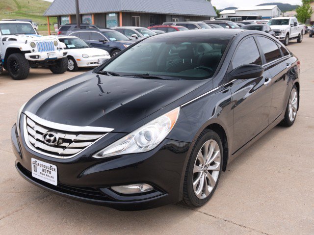 Used 2013 Hyundai Sonata SE FWD image 2
