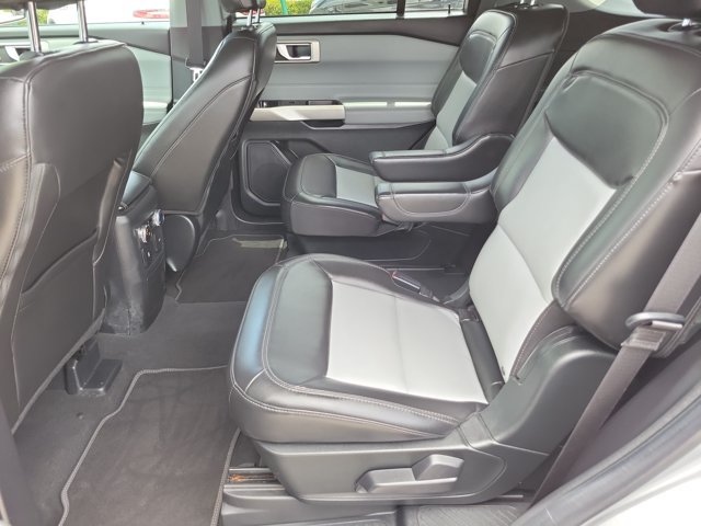 Certified 2022 Ford Explorer XLT w/ Equipment Group 202A RWD image 11