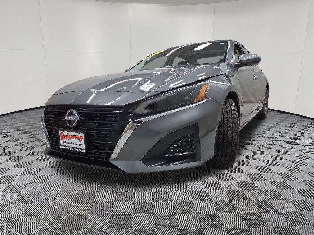 Used 2025 Nissan Altima 2.5 SV w/ SV Special Edition Package AWD/4WD image 7