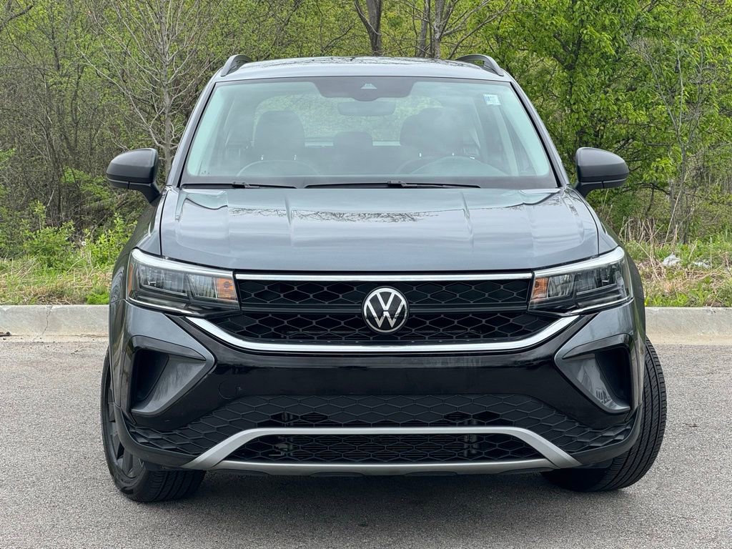 Used 2024 Volkswagen Taos S FWD image 2