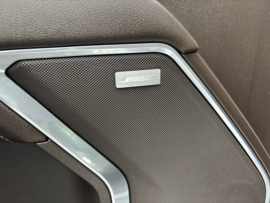 Used 2023 GMC Sierra 1500 SLT w/ SLT Premium Package image 12