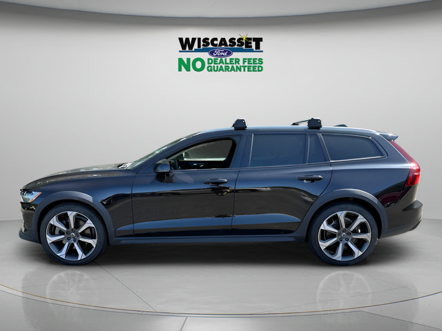 Used 2021 Volvo V60 T5 Cross Country w/ Climate Package AWD/4WD image 2