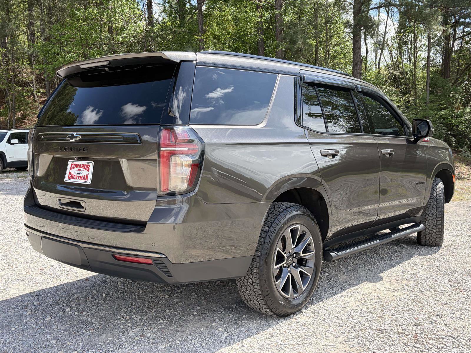 Used 2021 Chevrolet Tahoe Z71 w/ Z71 Signature Package image 20