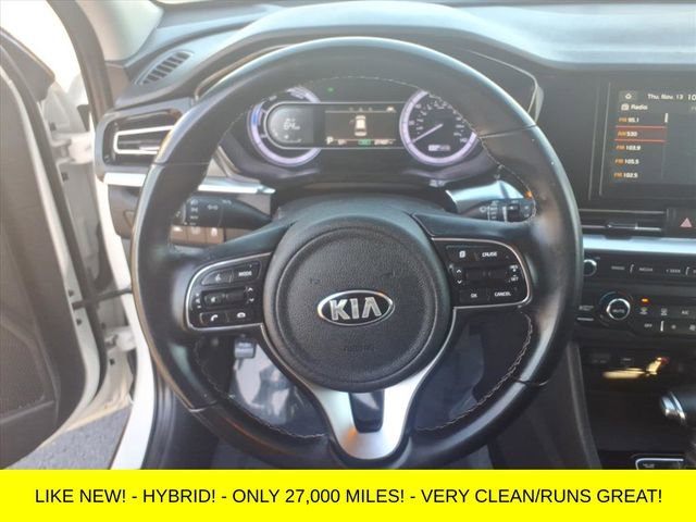 Used 2020 Kia Niro LXS image 16