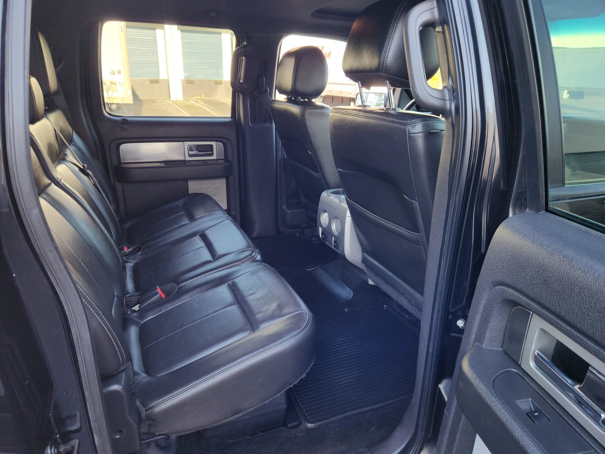 Used 2014 Ford F150 FX4 w/ Equipment Group 402A Luxury AWD/4WD image 15