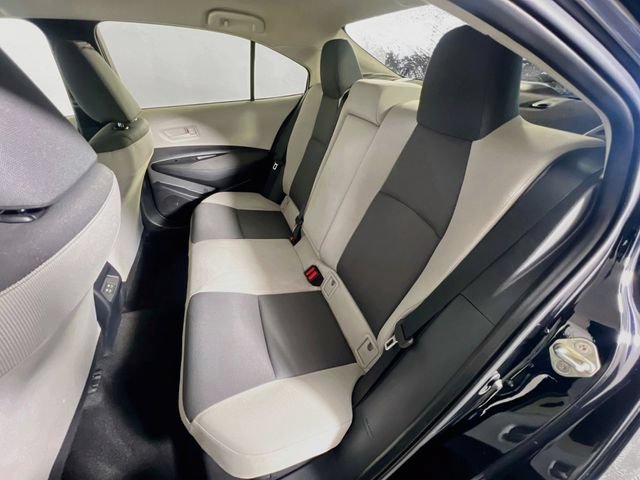 Used 2025 Toyota Corolla LE FWD image 27