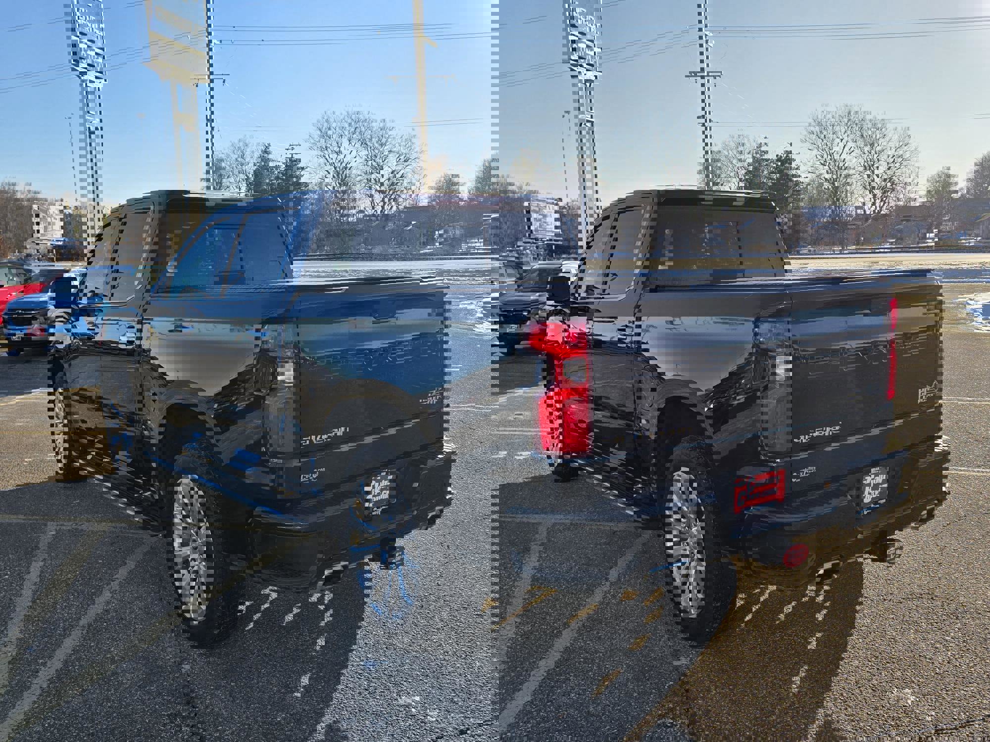 Used 2022 Chevrolet Silverado 1500 High Country image 3