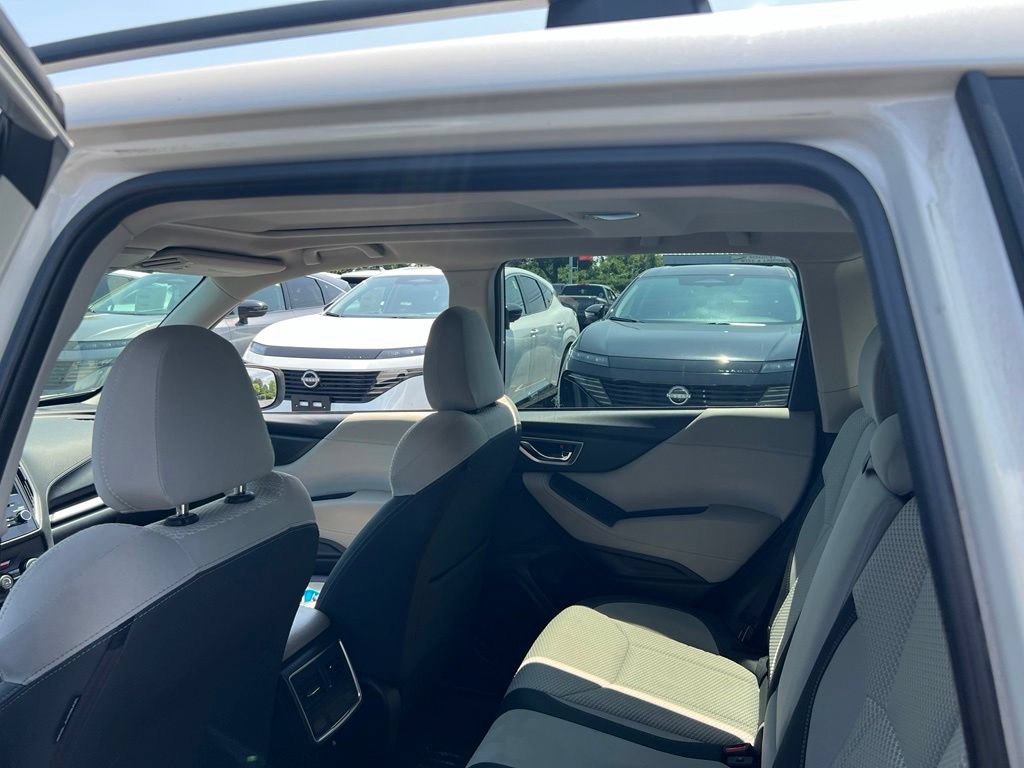 Used 2021 Subaru Forester Premium AWD/4WD image 18
