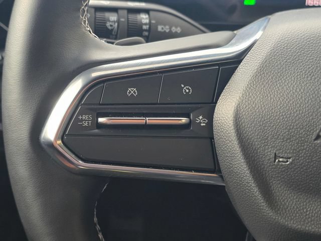 Used 2024 Chevrolet Blazer EV LT AWD/4WD image 31