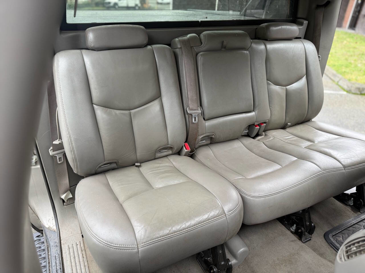 Used 2005 Chevrolet Avalanche 2500 w/ Preferred Equipment Group image 8