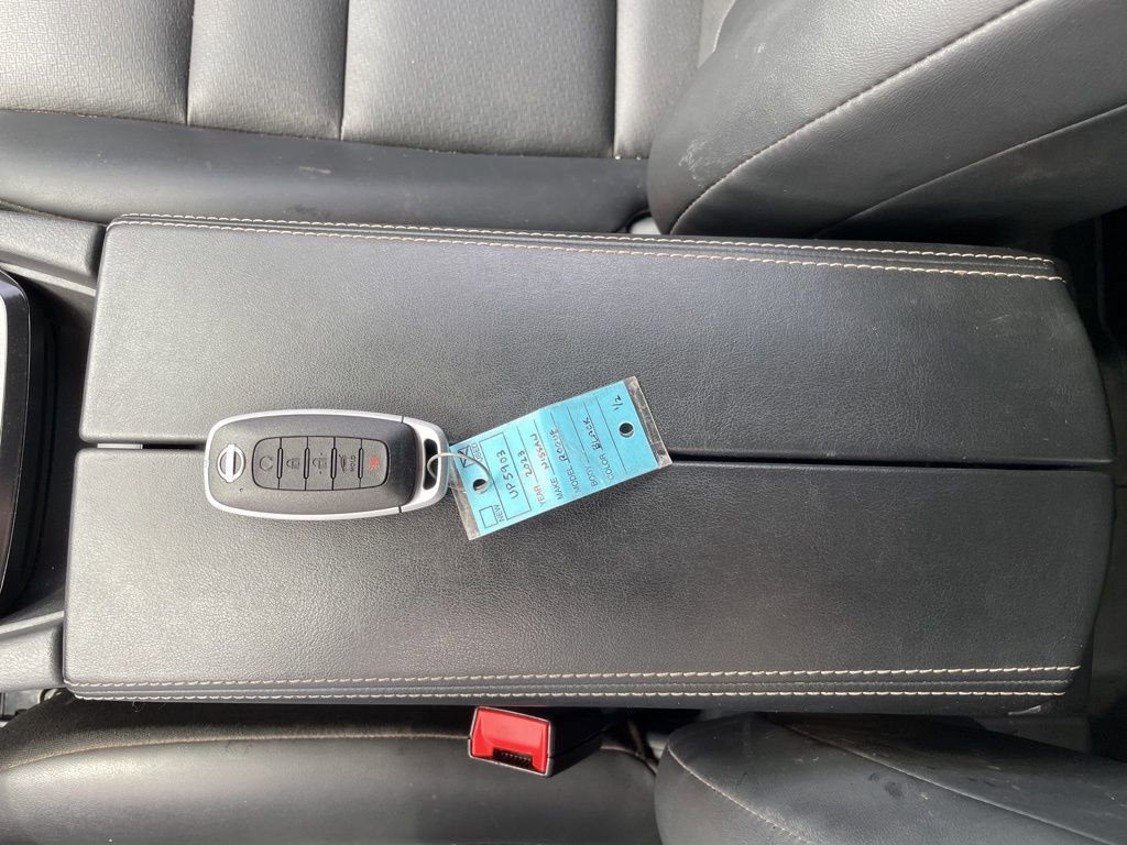 Used 2023 Nissan Rogue SV w/ SV Premium B Package FWD image 16