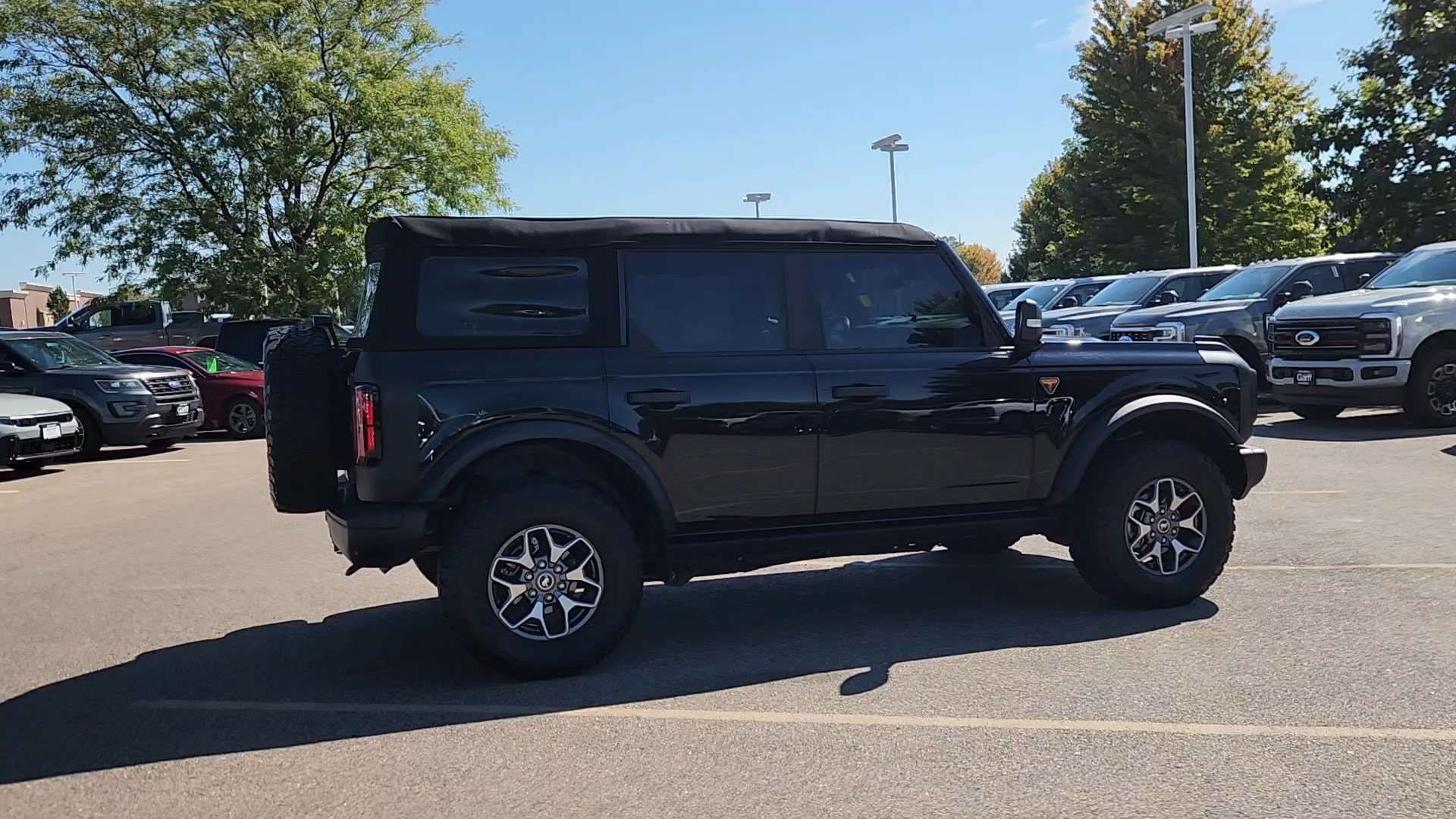 Used 2023 Ford Bronco Badlands AWD/4WD image 13