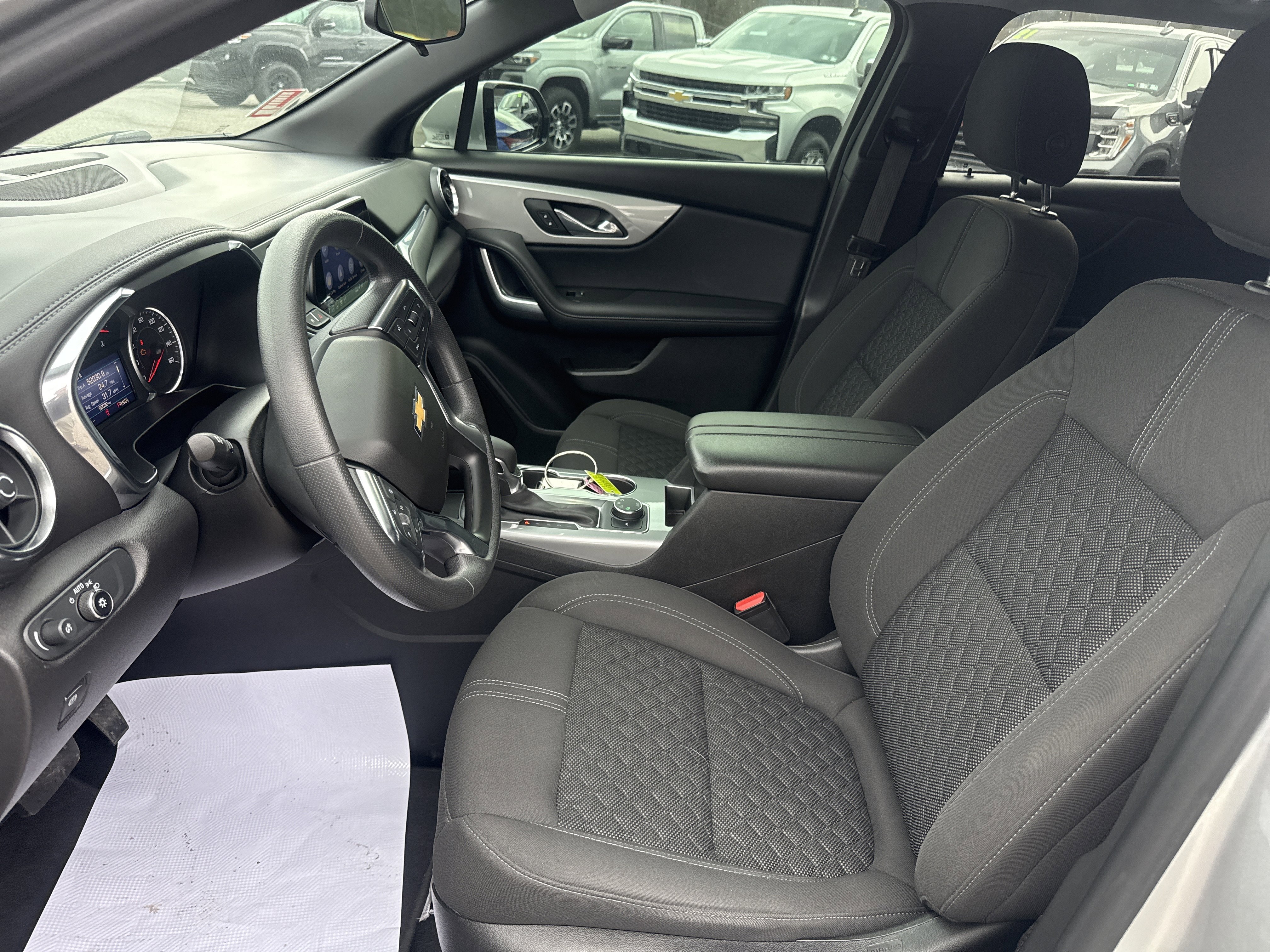 Used 2021 Chevrolet Blazer LT w/ LPO, Black Accent Package image 12