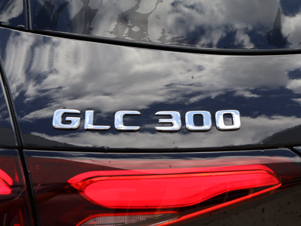 New 2026 Mercedes-Benz GLC 300 4MATIC image 8