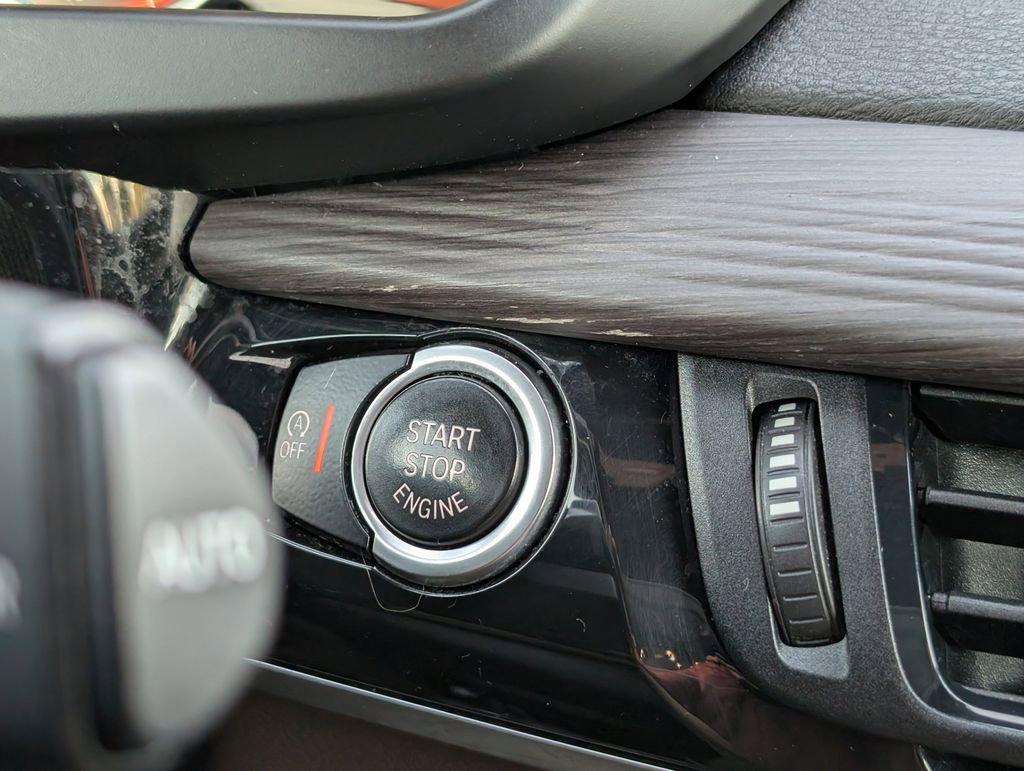 Used 2018 BMW X5 xDrive50i w/ Executive Package image 20