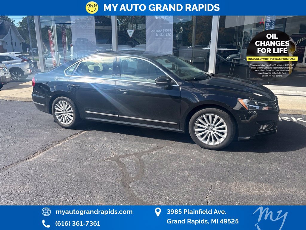 Used 2016 Volkswagen Passat 1.8T SE FWD image 1